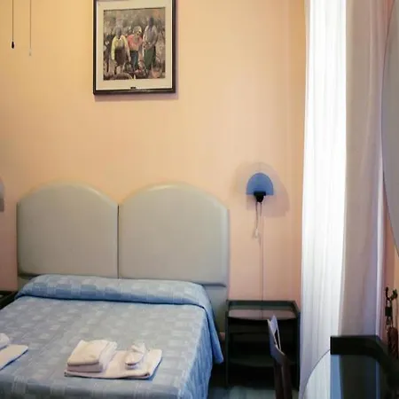 Pensión Alessandro A San Pietro Bed