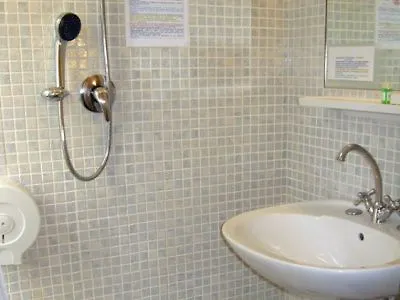 Alessandro A San Pietro Bed בית הארחה