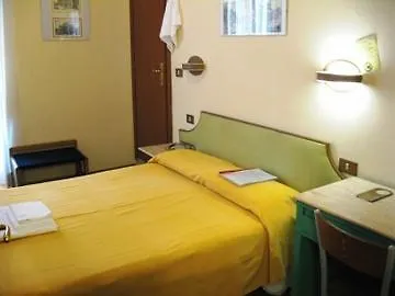 Alessandro A San Pietro Bed 2*